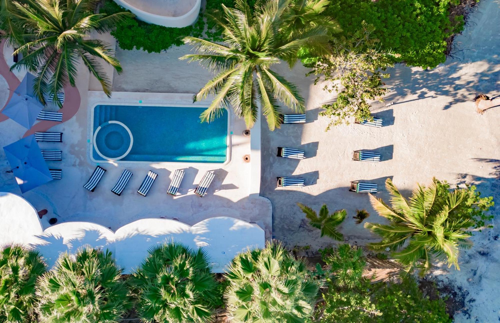 Beach Front Hotel Boutique Dk House Isla Holbox Exterior photo