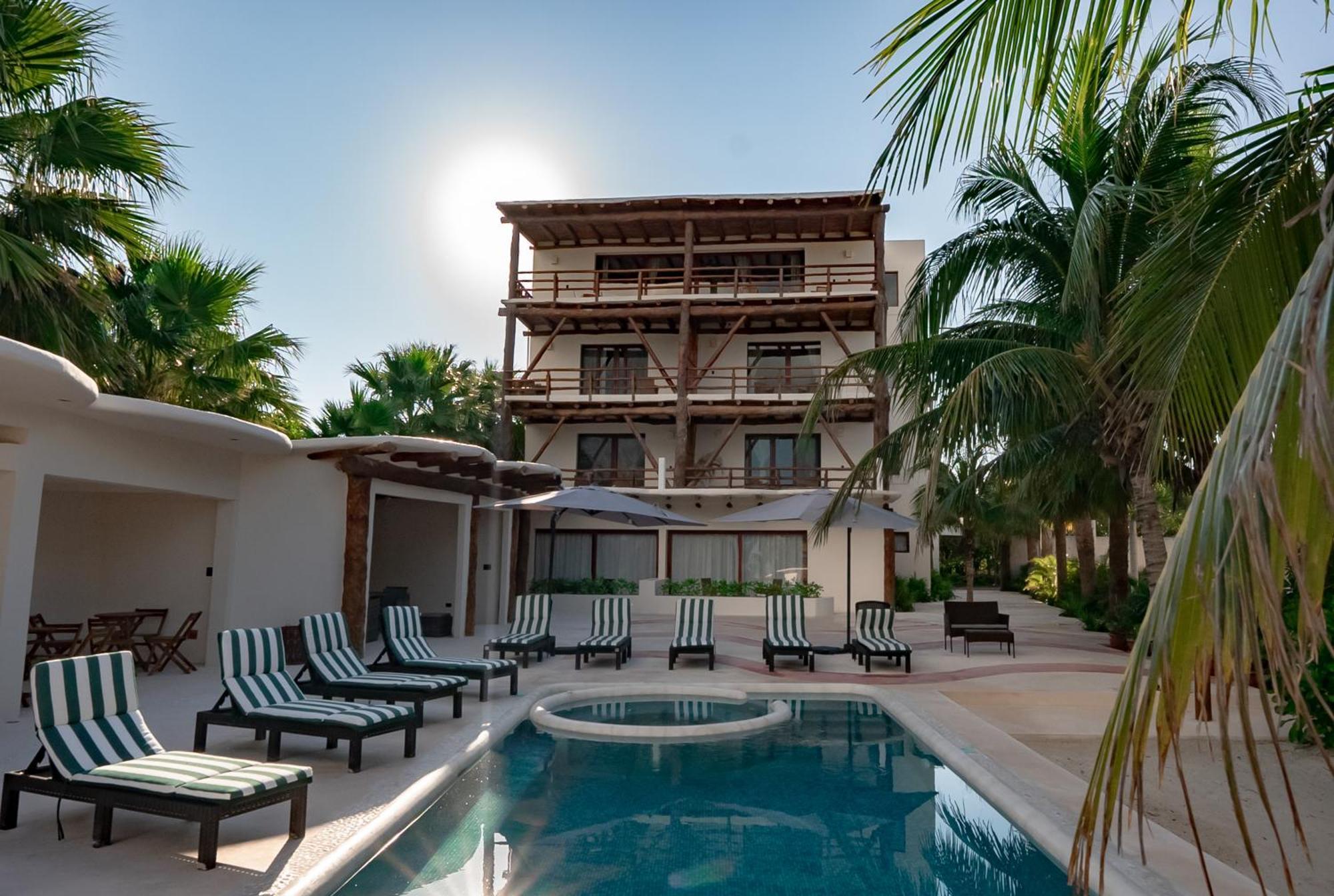 Beach Front Hotel Boutique Dk House Isla Holbox Exterior photo
