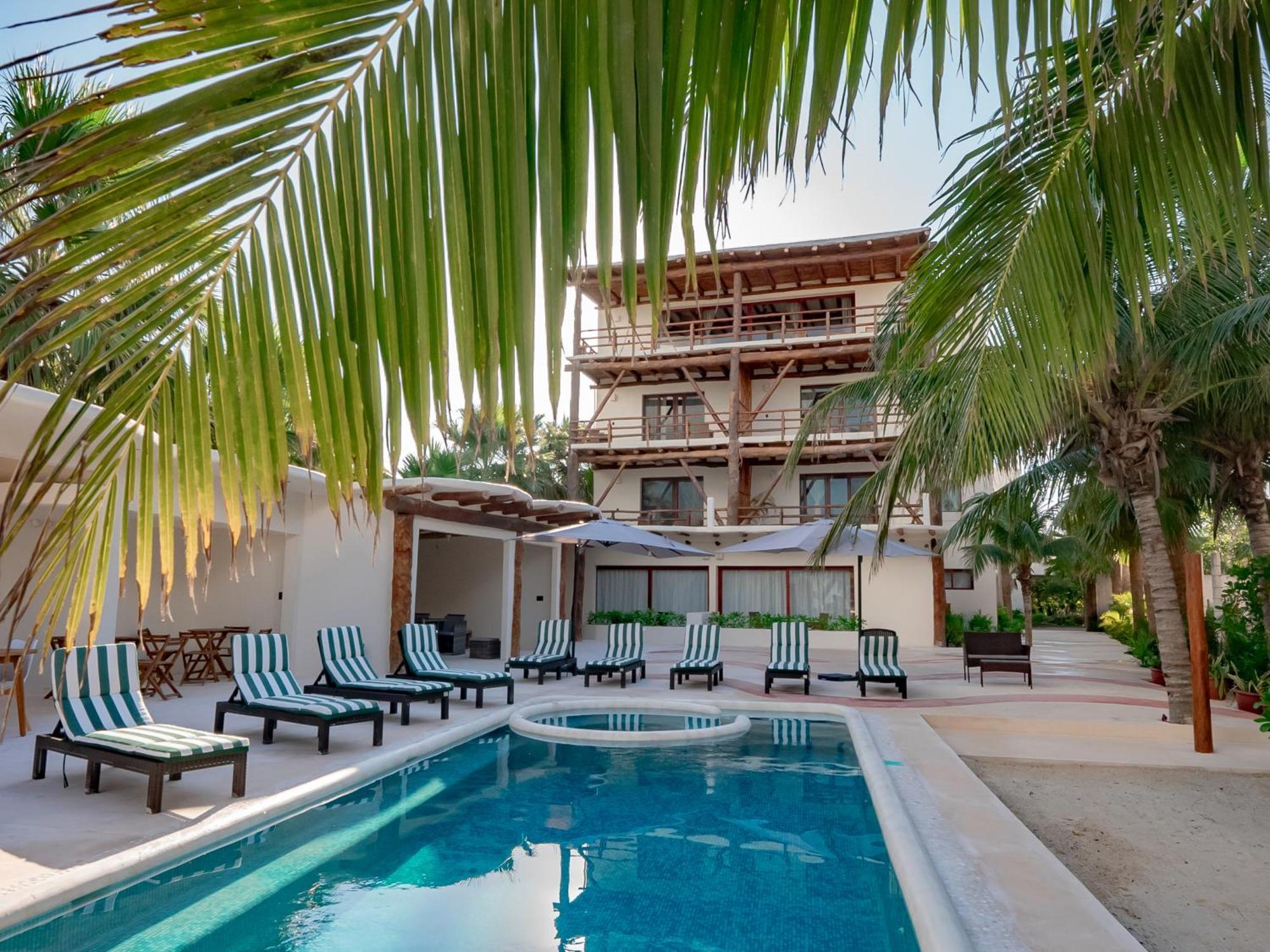 Beach Front Hotel Boutique Dk House Isla Holbox Exterior photo