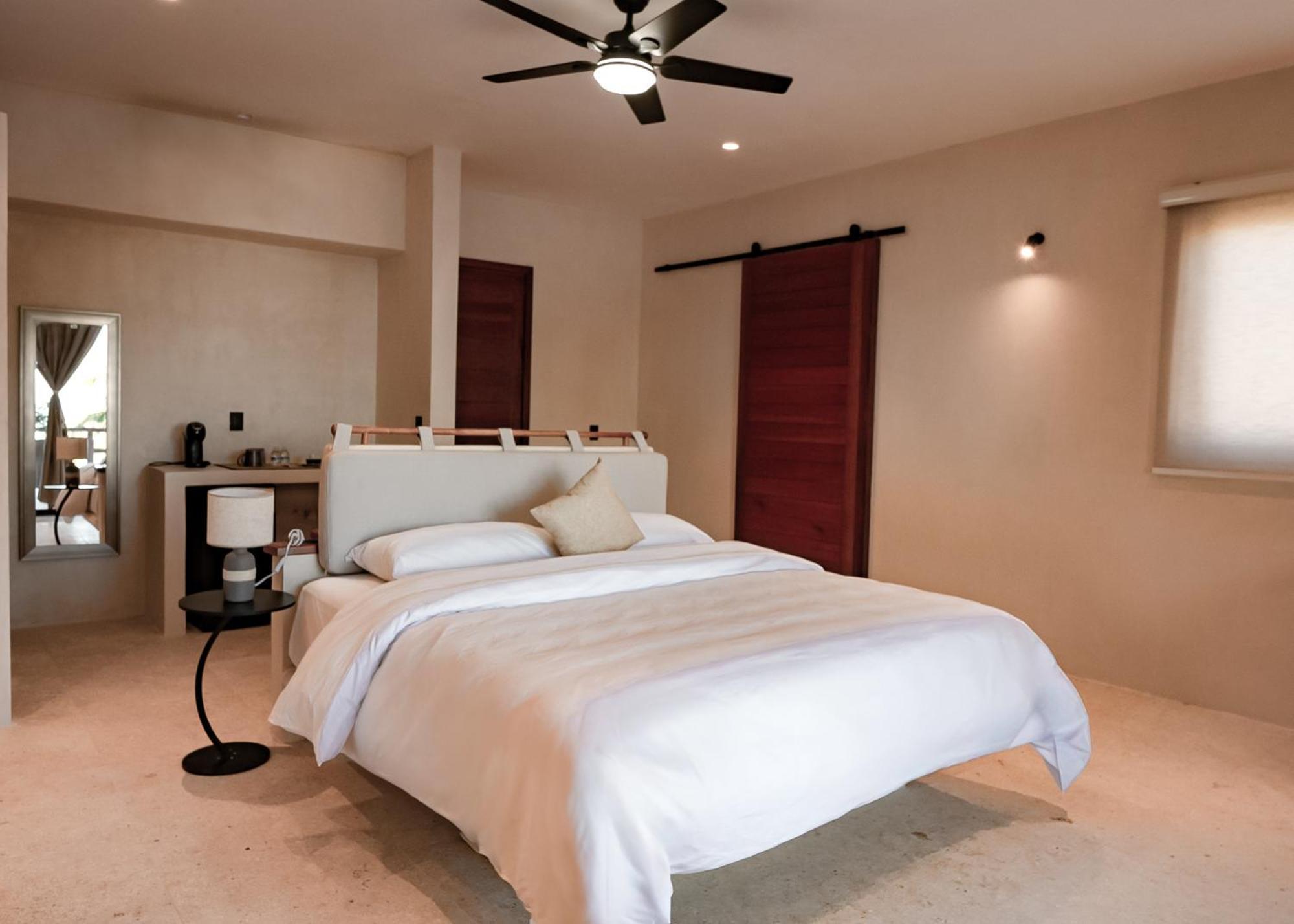 Beach Front Hotel Boutique Dk House Isla Holbox Room photo