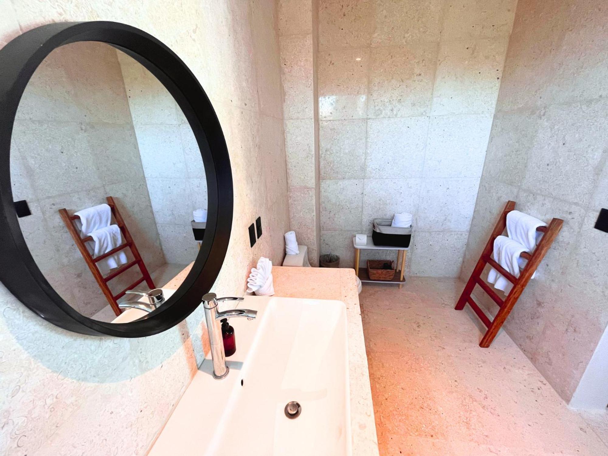 Beach Front Hotel Boutique Dk House Isla Holbox Exterior photo